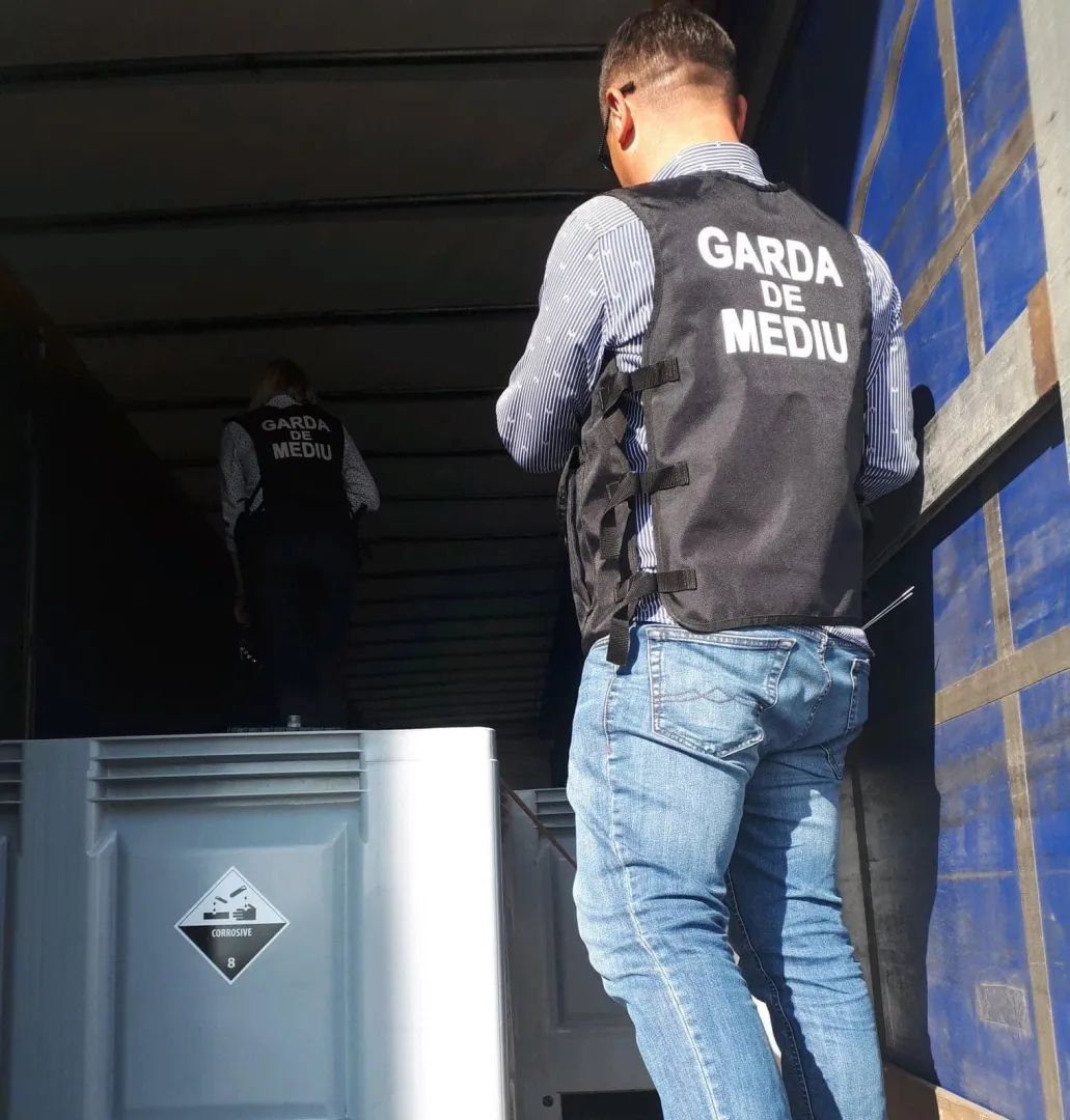 Transporturi neconforme de deșeuri, depistate la Constanța – foto 9