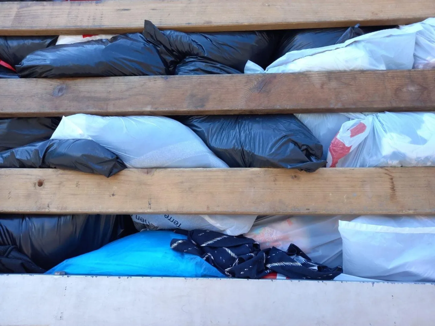Transporturi neconforme de deșeuri, depistate la Constanța – foto 6