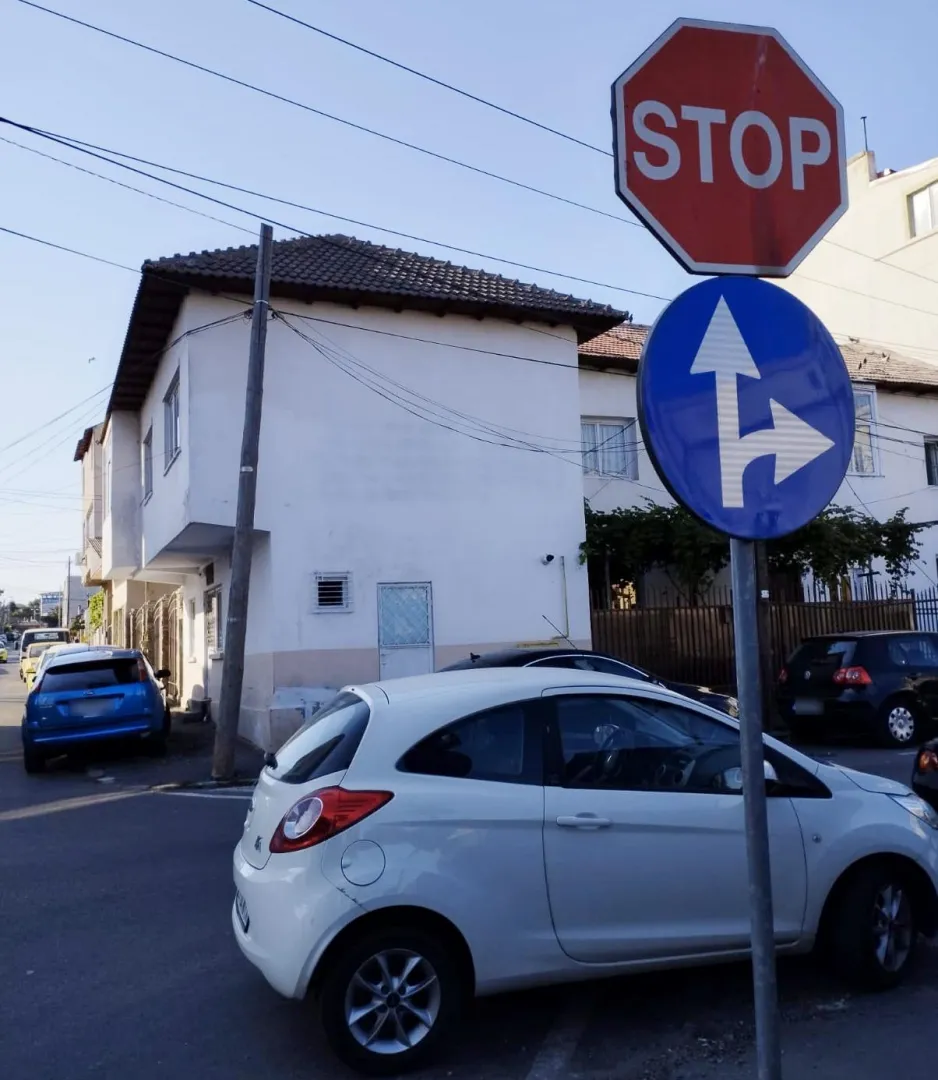 S-a schimbat sensul de circulație pe strada Farului din Constanța – foto 3