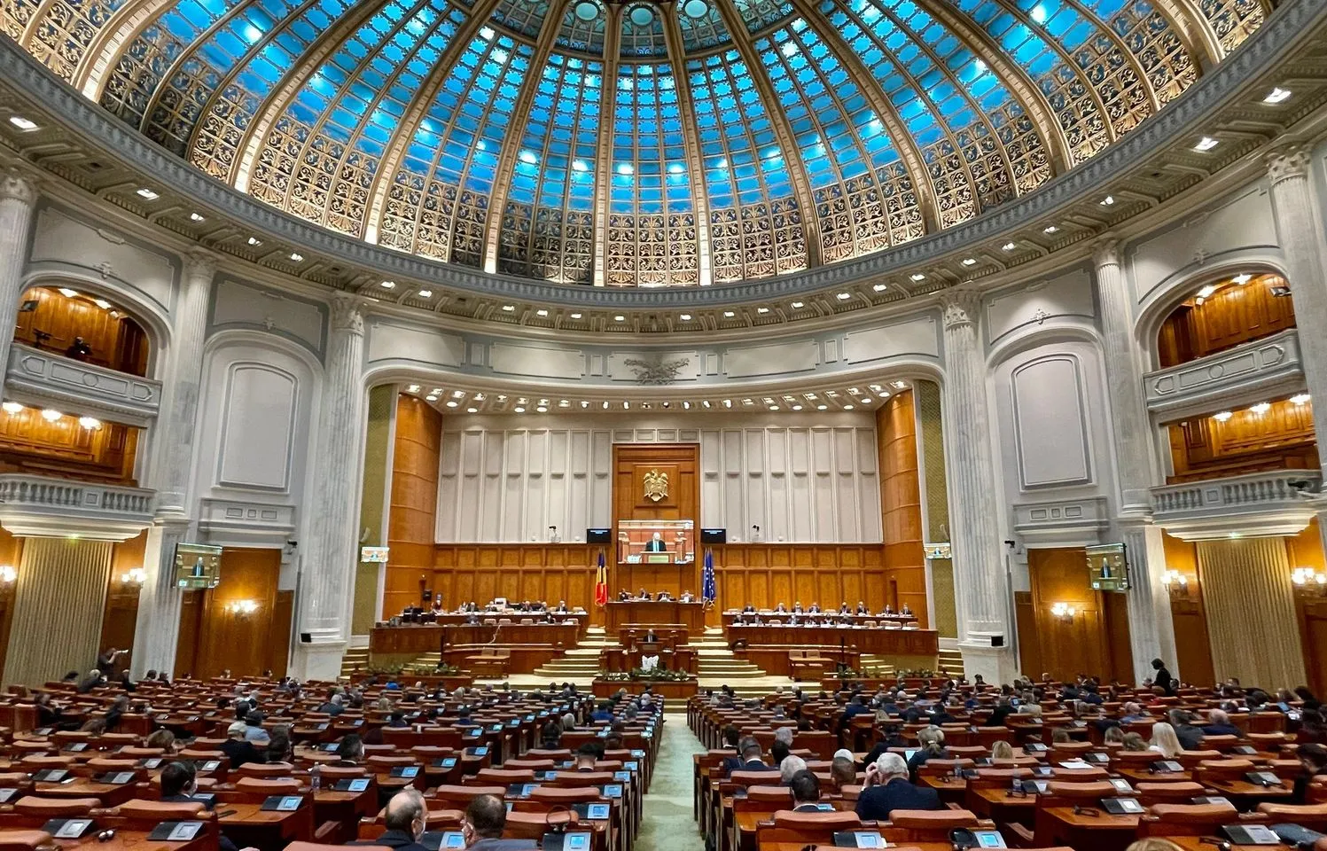 Moţiunea de cenzură împotriva Guvernului, depusă la Parlament