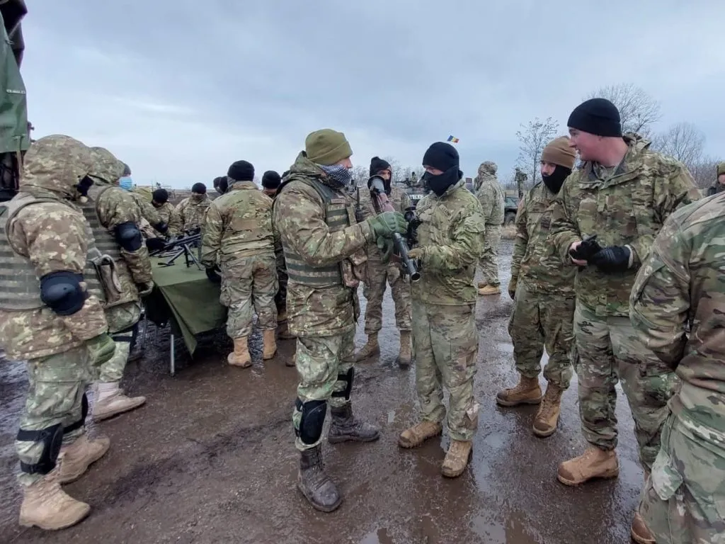 Militari constănțeni și americani desfășoară activități în cadrul exercițiului multinațional „Justice Eagle 22.1” – foto 6