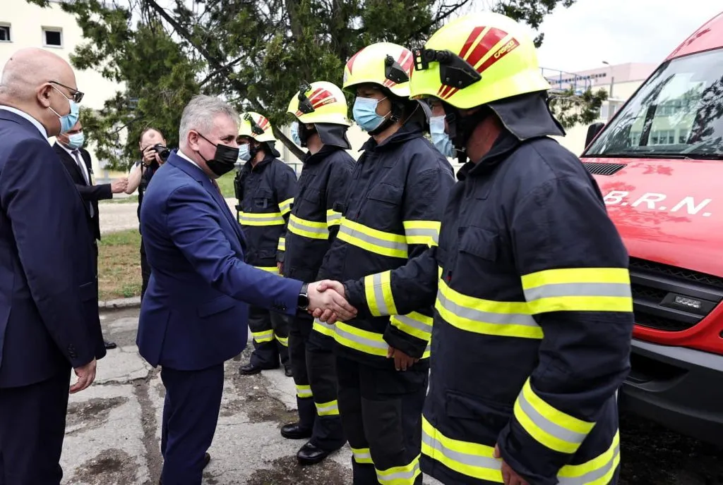 Ministrul de interne, vizită la nou-înființata unitate de pompieri de la Centrala Nucleară de la Cernavodă – foto 5