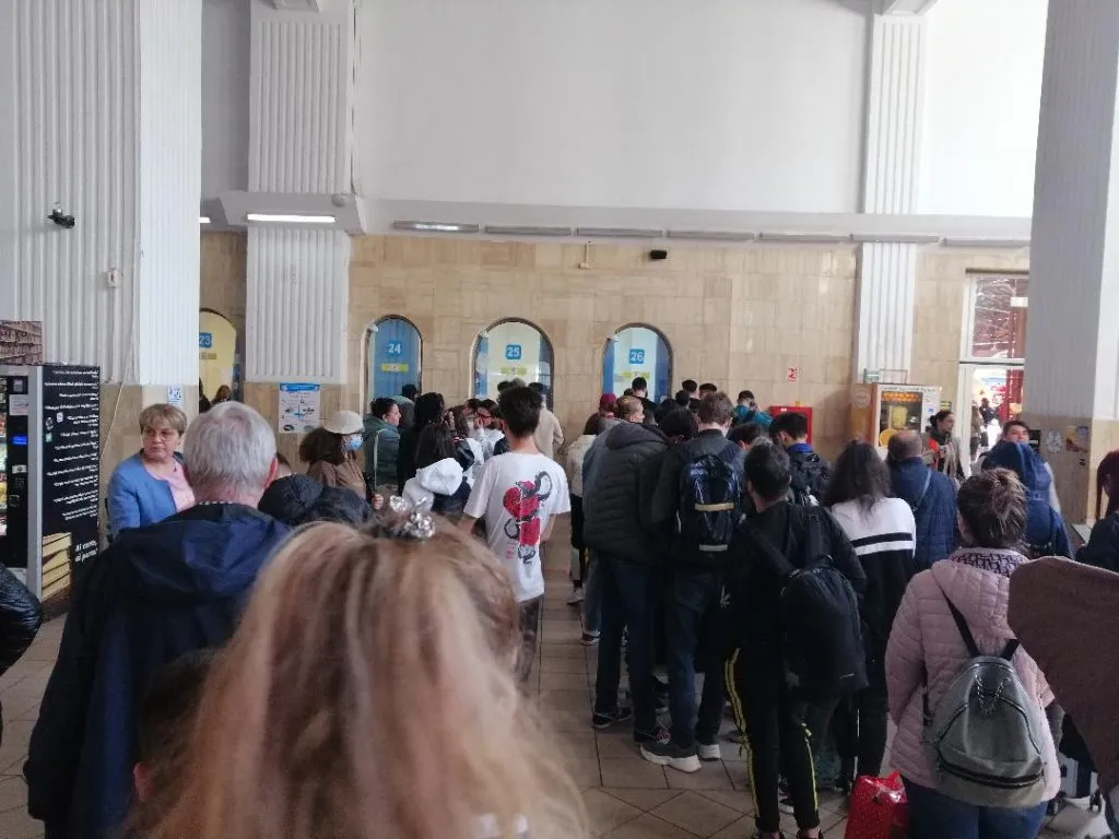 Spre mare, cu bilet pentru un vagon pierdut pe șine – foto 3