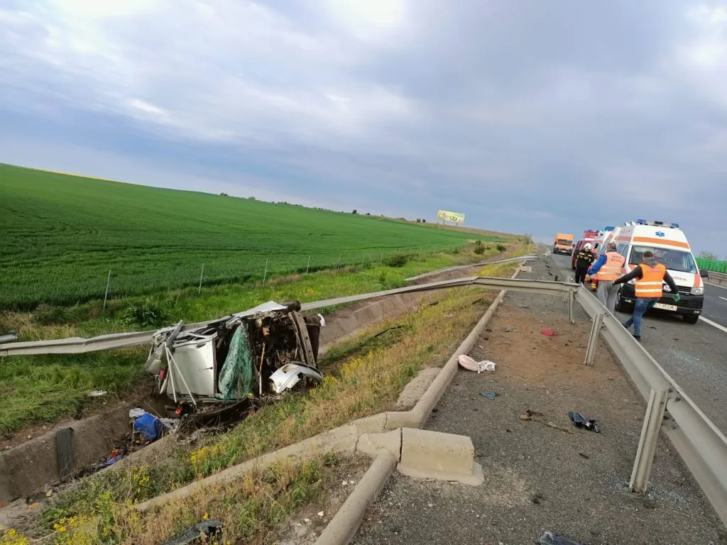 Accident rutier cu patru victime, pe Autostrada A2 – foto 4