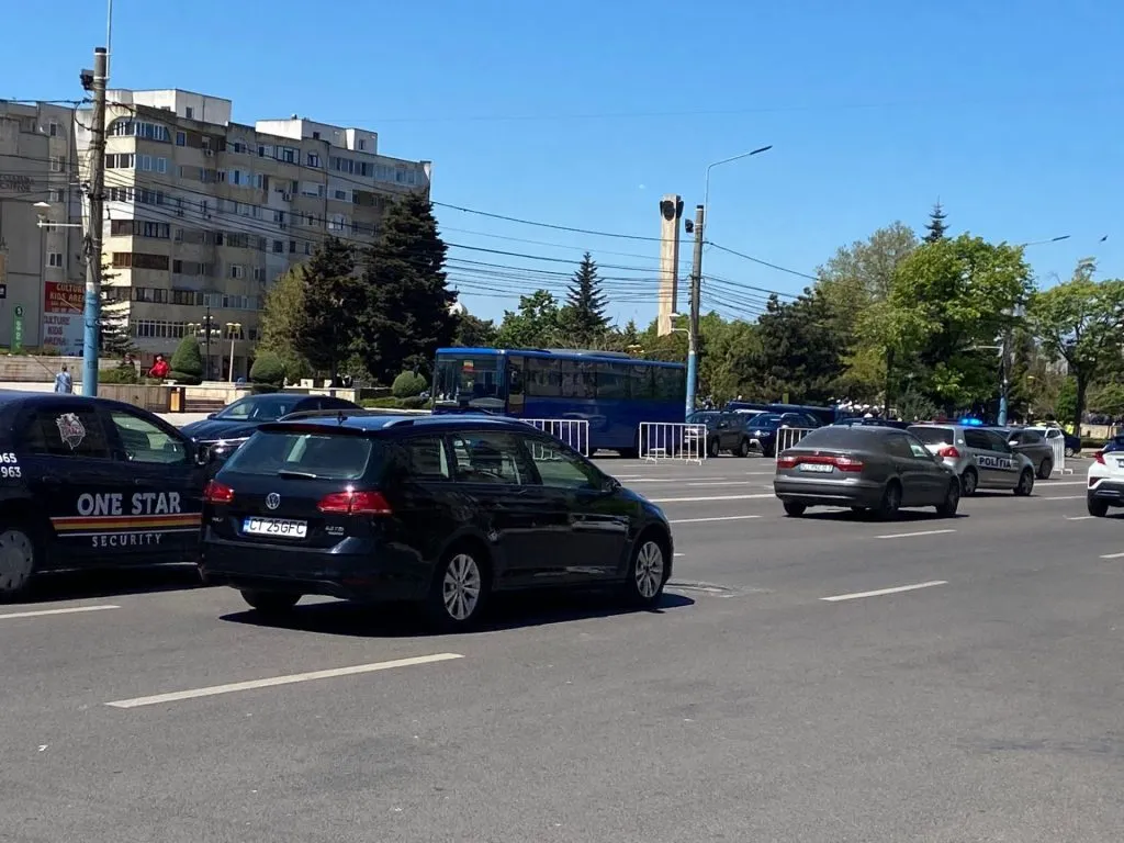 Constanța: Paradă militară în Parcul „Regina Maria” – GALERIE FOTO – foto 10