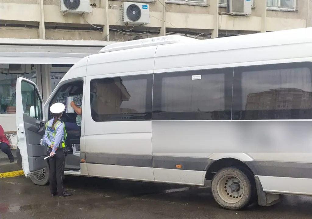 Taximetriștii și șoferii de transport public de călători, „taxați” de polițiștii constănțeni – foto 4