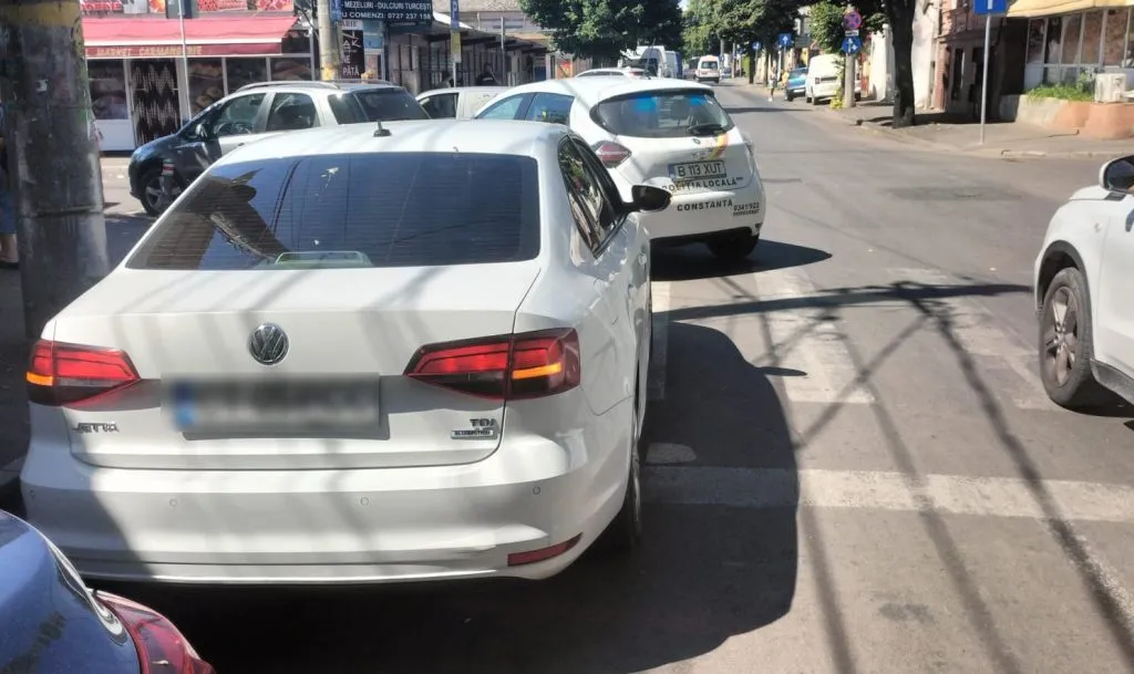 Constanța: Și-au parcat mașinile la voia întâmplării, iar acum regretă – foto 3