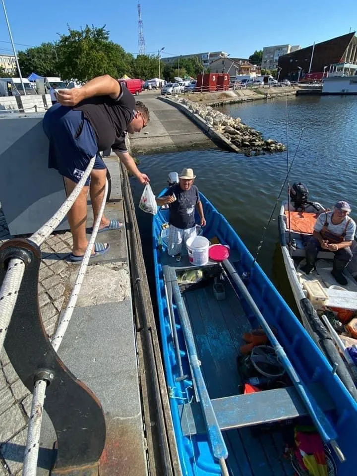 Mangalia: Pește proaspăt, direct din buza apei – foto 2