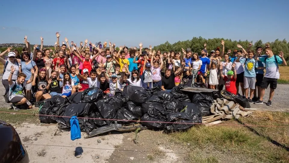 Județul Tulcea: Aproape două tone de gunoi, strânse în două zile  – foto 4