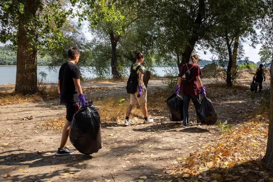 Județul Tulcea: Aproape două tone de gunoi, strânse în două zile  – foto 6