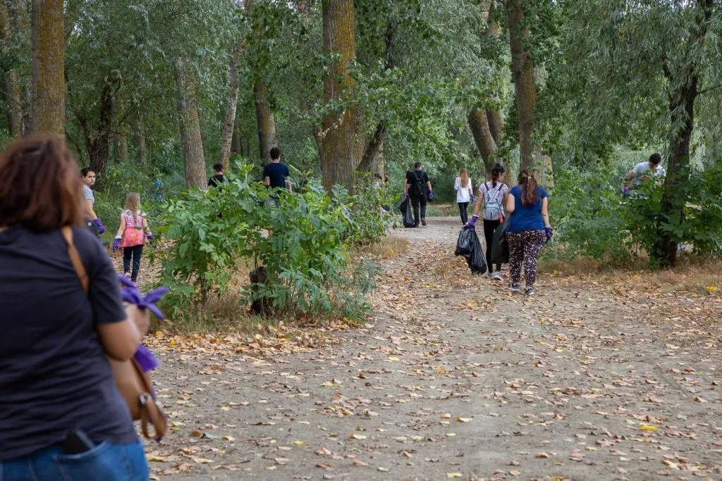 Județul Tulcea: Aproape două tone de gunoi, strânse în două zile  – foto 10