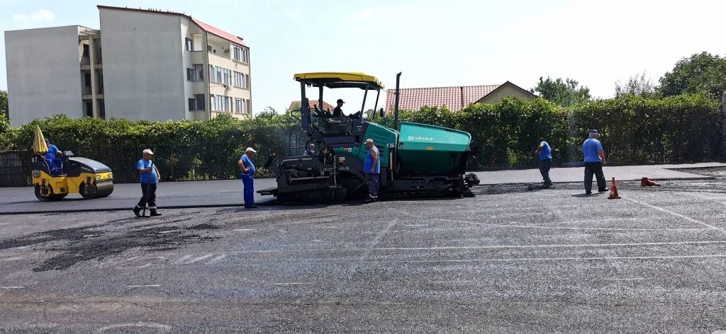 Se reamenajează spațiile exterioare pentru două școli din municipiul Constanța – foto 5