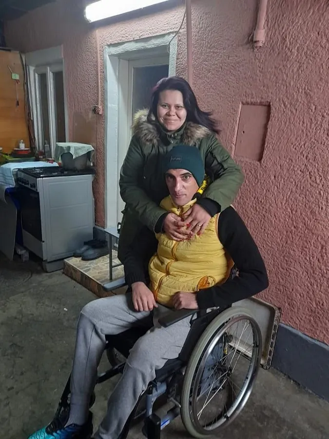 În numele fiului! „Ajutați-mă să merg din nou, pentru copilul meu!“ – foto 3