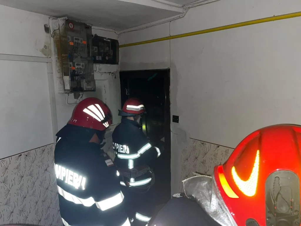 La un pas de necaz – foto 2