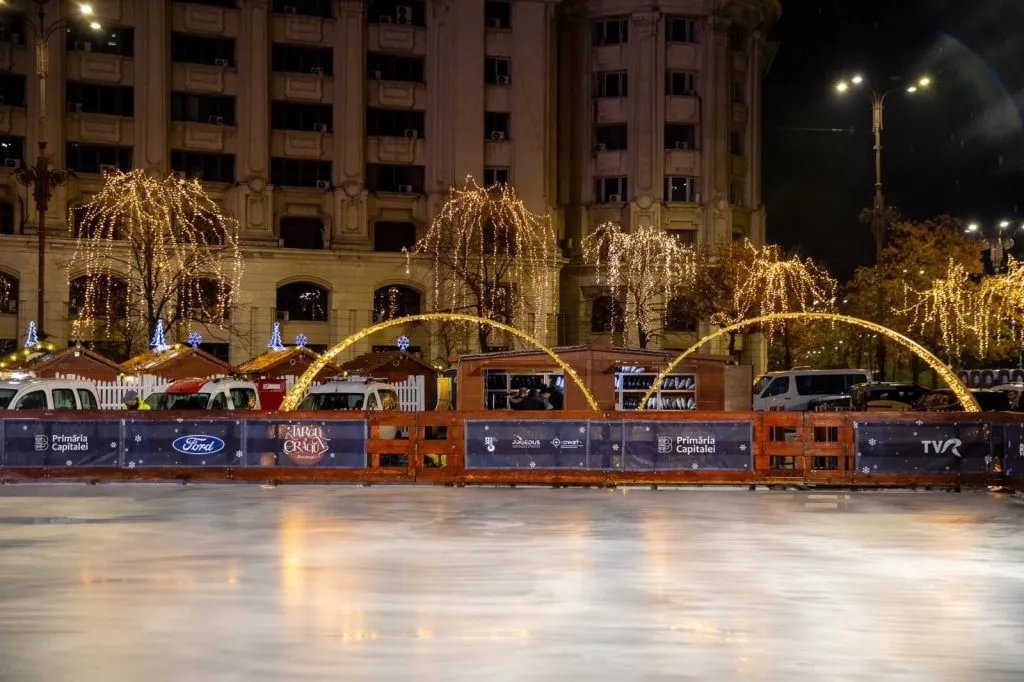 Au început să se deschidă târgurile de Crăciun din țară (FOTO)  – foto 16