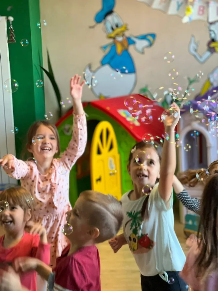 KIDS STATION – Loc de joacă, petreceri pentru copii și after-school – foto 9