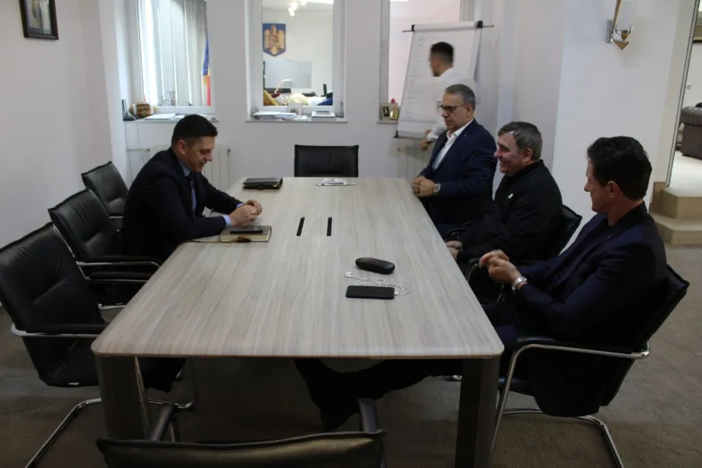 Hagi și Popescu s-au întâlnit cu ministrul Novak – foto 4