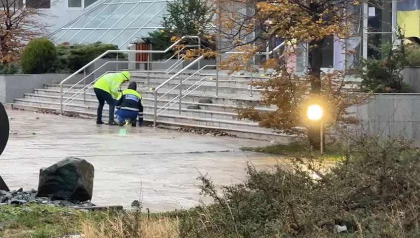 UPDATE: A fost aruncat în aer bancomatul de la Pavilionul Expozițional (FOTO/VIDEO) – foto 5