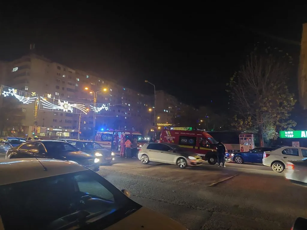 UPDATE – Bărbatul căruia i s-a făcut rău la semaforul de pe strada Soveja a MURIT – foto 4