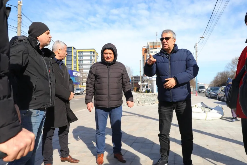 Vergil Chițac, vizită de lucru și pe bulevardul 1 Mai: „Este dezolant” – foto 2