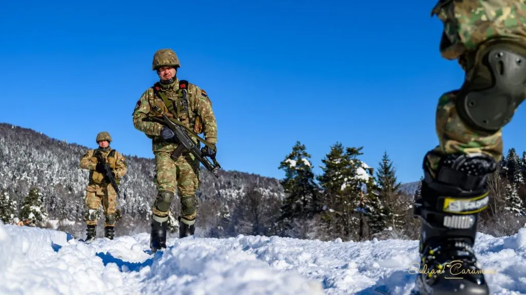 Militarii de la Infanteria Marină, antrenamente la munte – foto 2