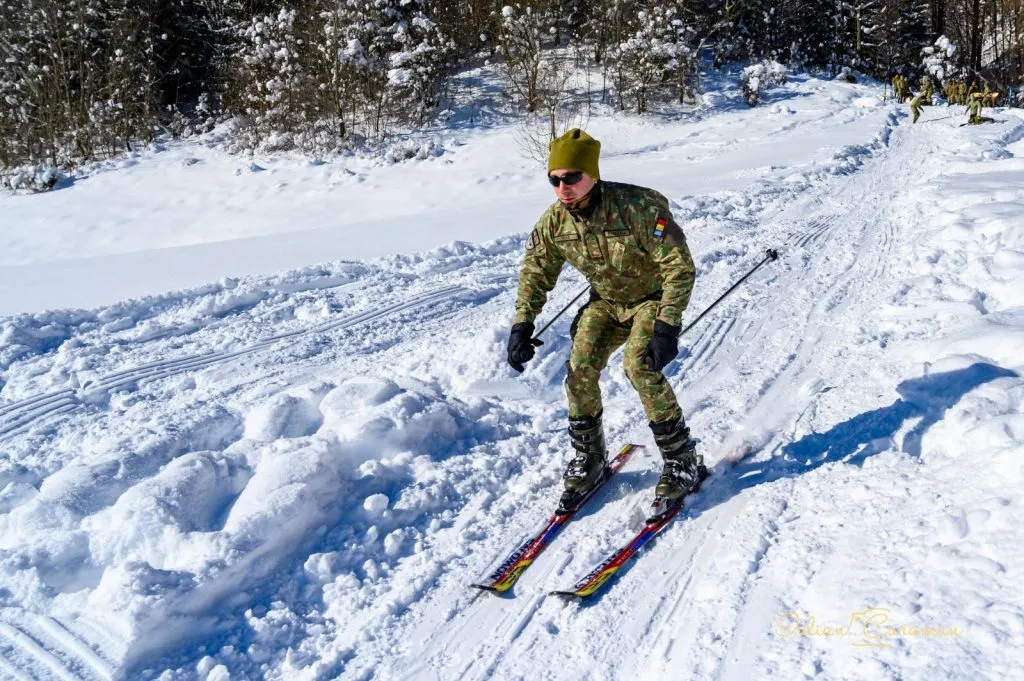 Militarii de la Infanteria Marină, antrenamente la munte – foto 3