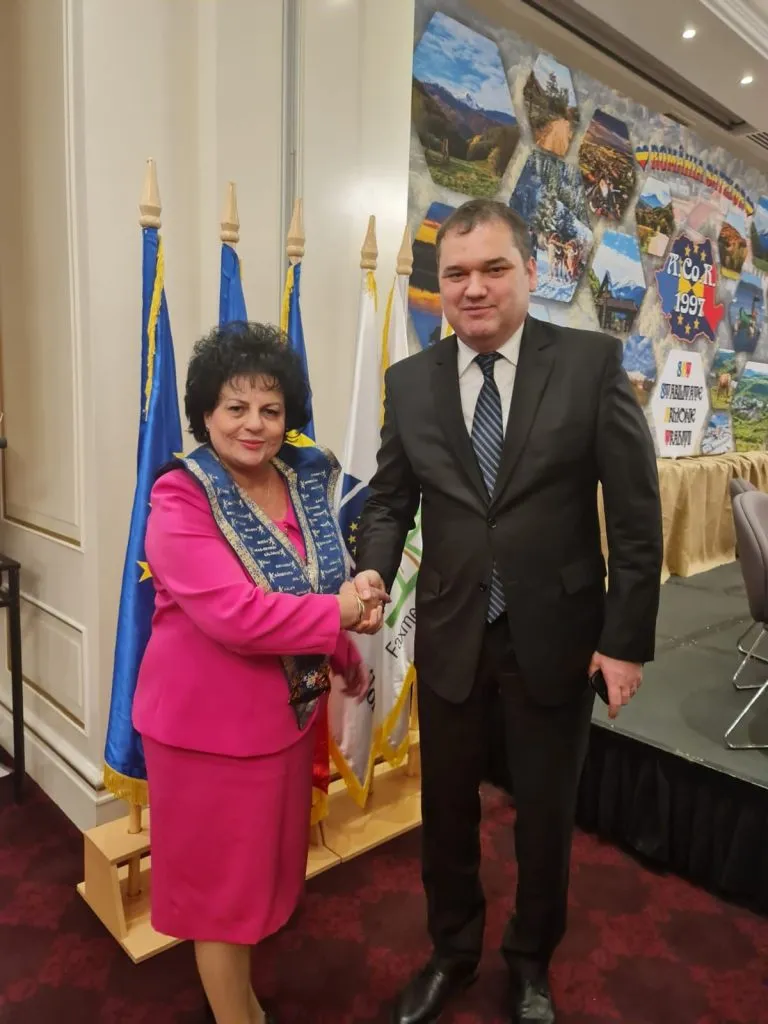 Mariana Gâju, președinta Filialei Județene Constanța a ACoR, a primit Colanul de Aur pentru activitatea anului 2022 – foto 7