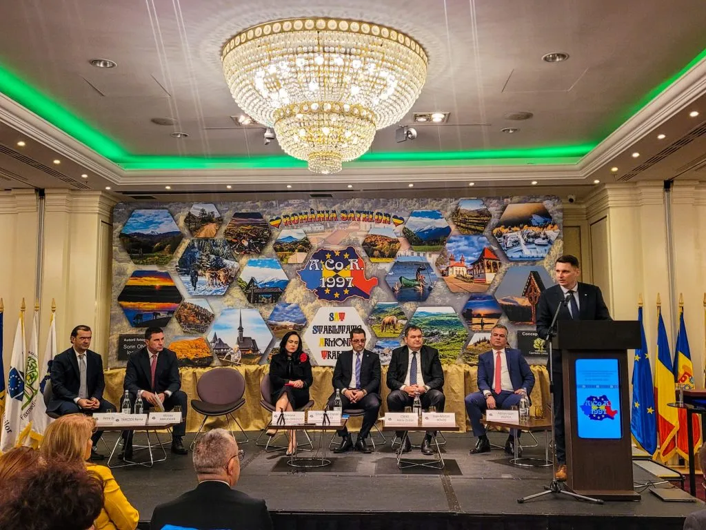 Mariana Gâju, președinta Filialei Județene Constanța a ACoR, a primit Colanul de Aur pentru activitatea anului 2022 – foto 2