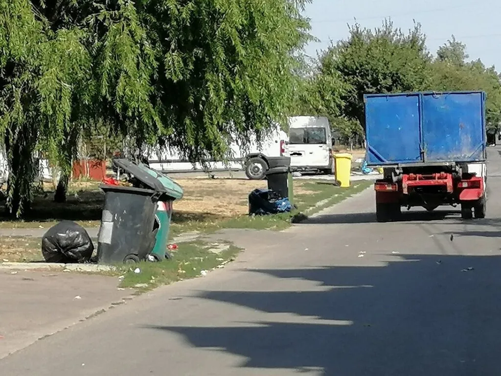 Vedere din Constanța: Gunoaie la umbra palatelor! – foto 5