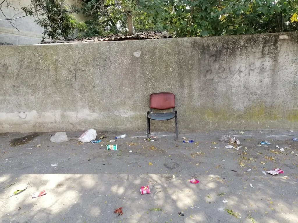 Vedere din Constanța: Gunoaie la umbra palatelor! – foto 4