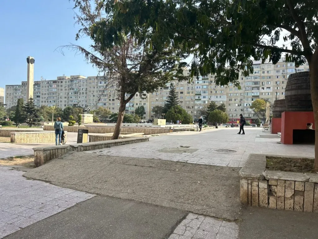 Casa de Cultură a Constanței, în lanțurile trecutului (FOTO) – foto 17