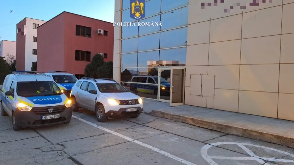 Percheziții la COMCM Constanța, într-un dosar penal de înșelăciune (VIDEO) – foto 4