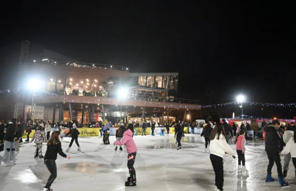 Patinoarul IceLand Skating City Park redefinește experiența sportului de iarnă – foto 3