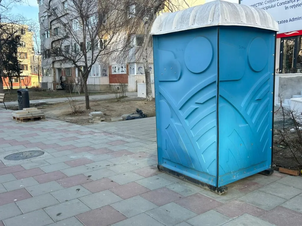 Closet sau un fel de “fișet”? Buda de la drumul mare (FOTO) – foto 2
