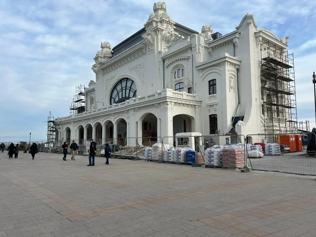 Cazinoul, mereu spectaculos. Lucrările, tot mai aproape de final (FOTO) – foto 2