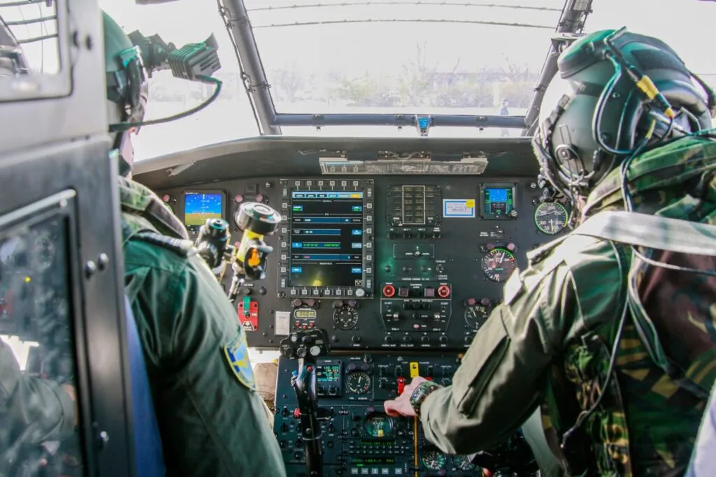 Activități de instruire – salt liber din elicopter, la Constanța – foto 3