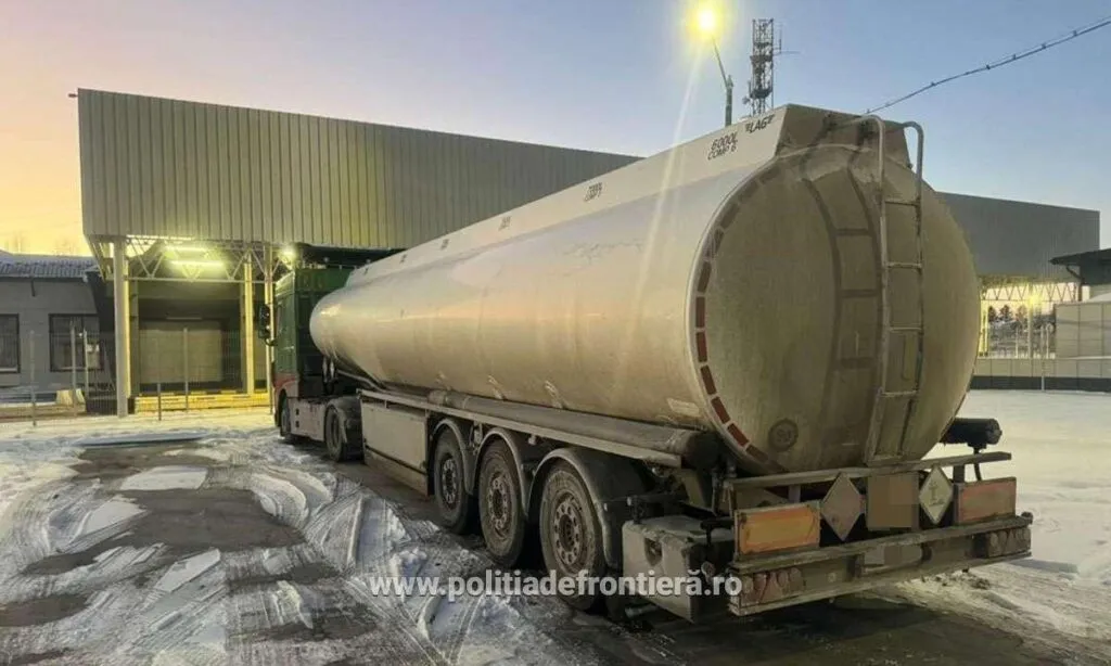 Zeci de autovehicule aflate în atenţia autorităţilor din ţară şi din străinătate, descoperite la frontieră în primele 3 luni ale anului – foto 3