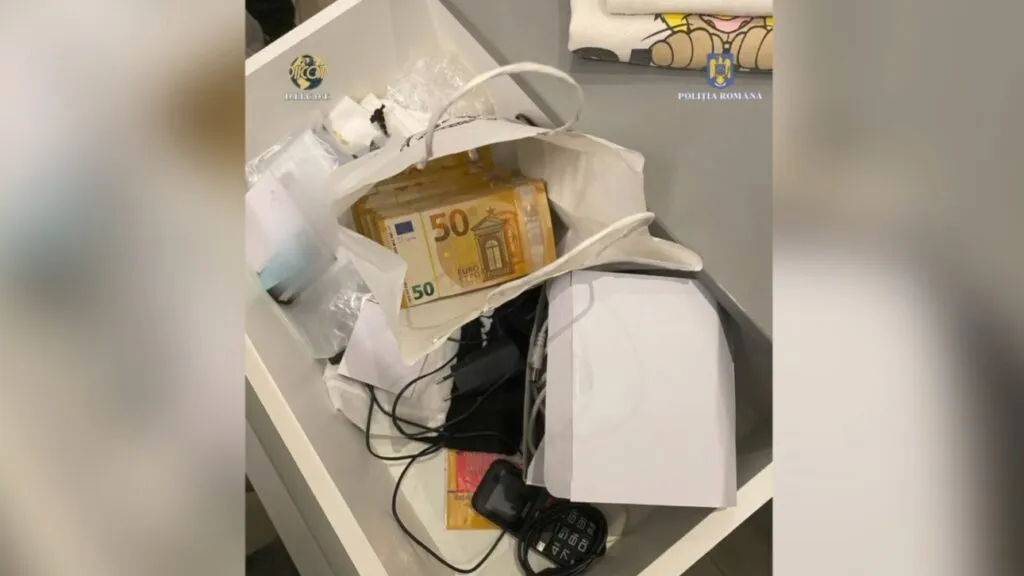 Hoții fac pregătiri pentru minivacanță. Se mută la dumneavoastră acasă! – foto 2