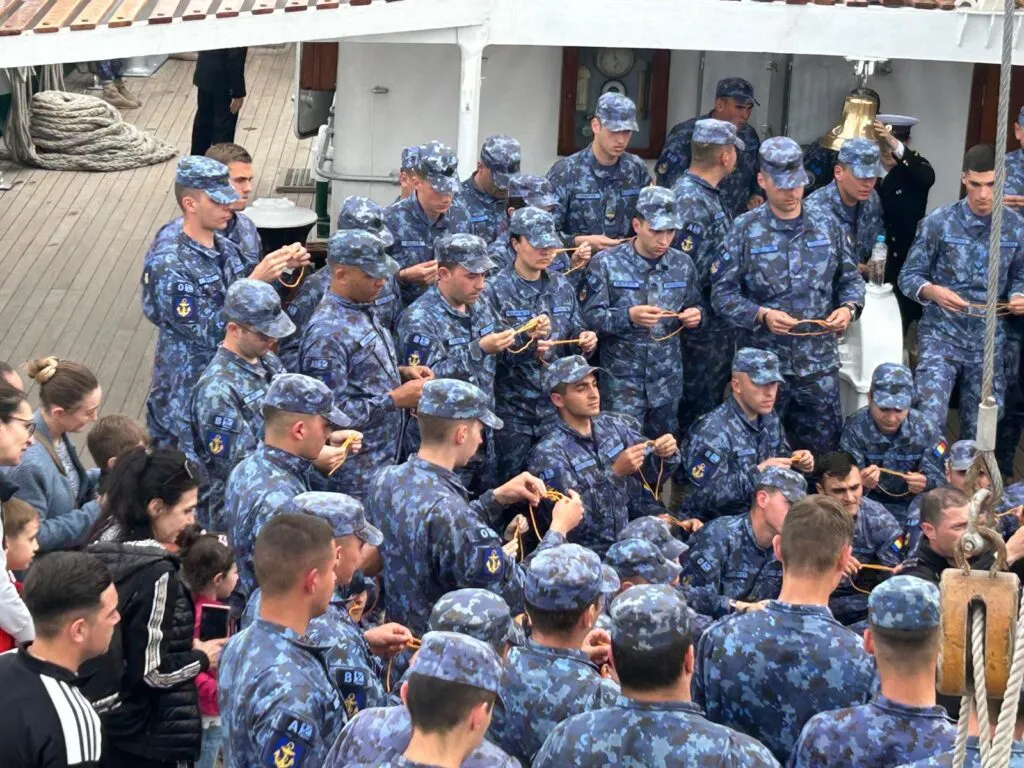 Vizită pe nava-școală „Mircea”, de Ziua Porților Deschise (VIDEO/FOTO) – foto 12