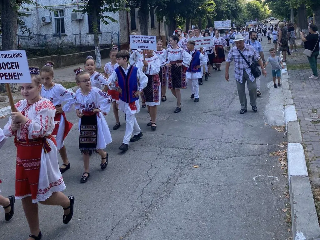 Ansamblurile de dansuri din Cumpăna, prezente la Festivalului Național de Folclor “Cânt și Joc pe Plai Dobrogean” – foto 2