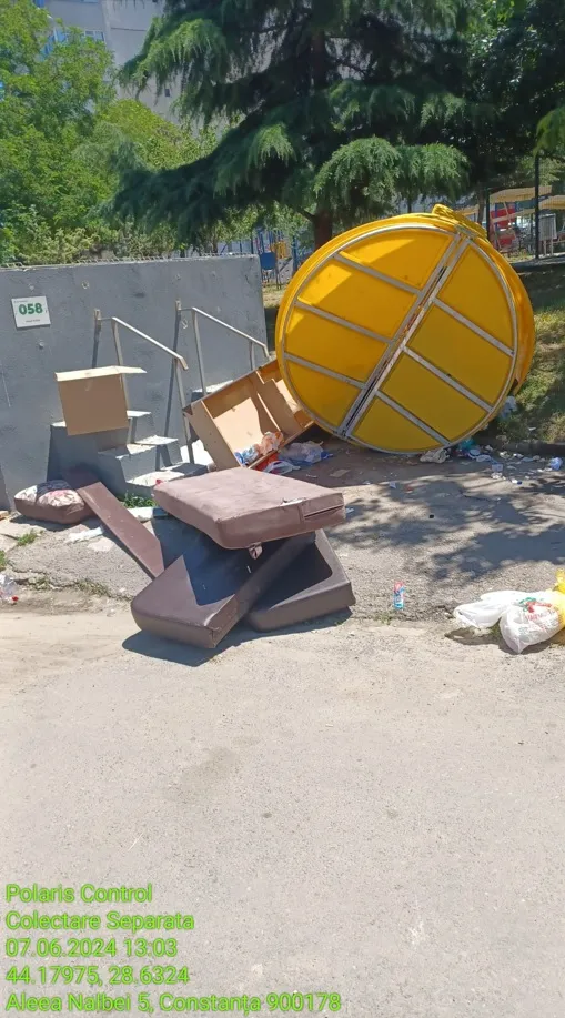 Tot mai multe cazuri de containere pentru selectarea deșeurilor vandalizate, în municipiul Constanța – foto 4