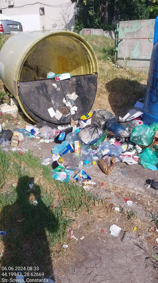 Tot mai multe cazuri de containere pentru selectarea deșeurilor vandalizate, în municipiul Constanța – foto 5