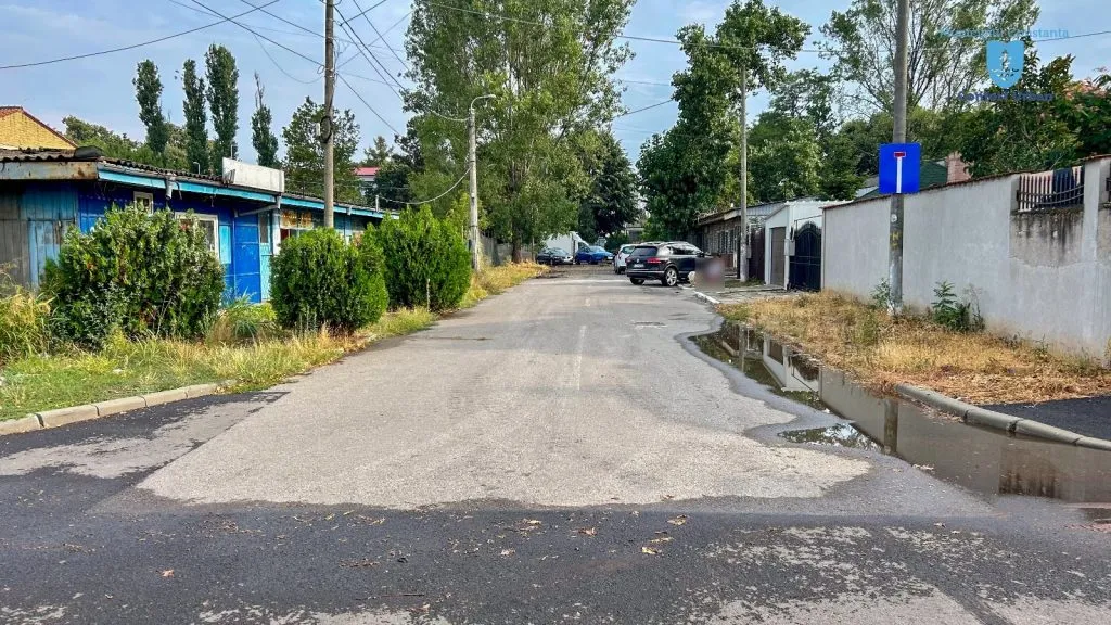 Se reabilitează carosabilul și trotuarele pe strada Theodor Neculuță din cartierul Palas – foto 3