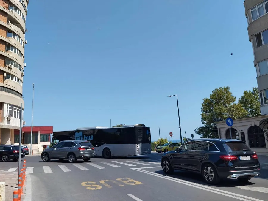 Nu mai simțim aerul de mare, în centrul orașului. Iată de ce – foto 4