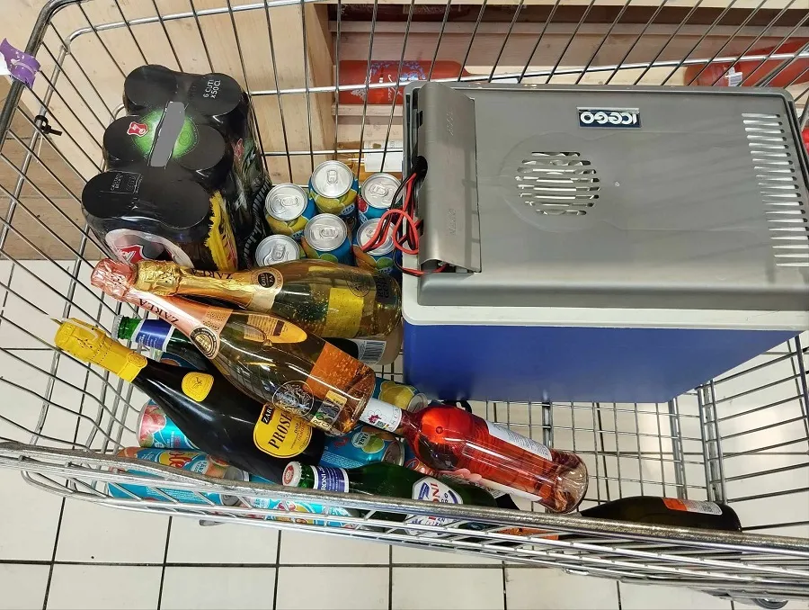 Obiectul care te ajută să faci economii de sute de lei. E o modă la mare – foto 2