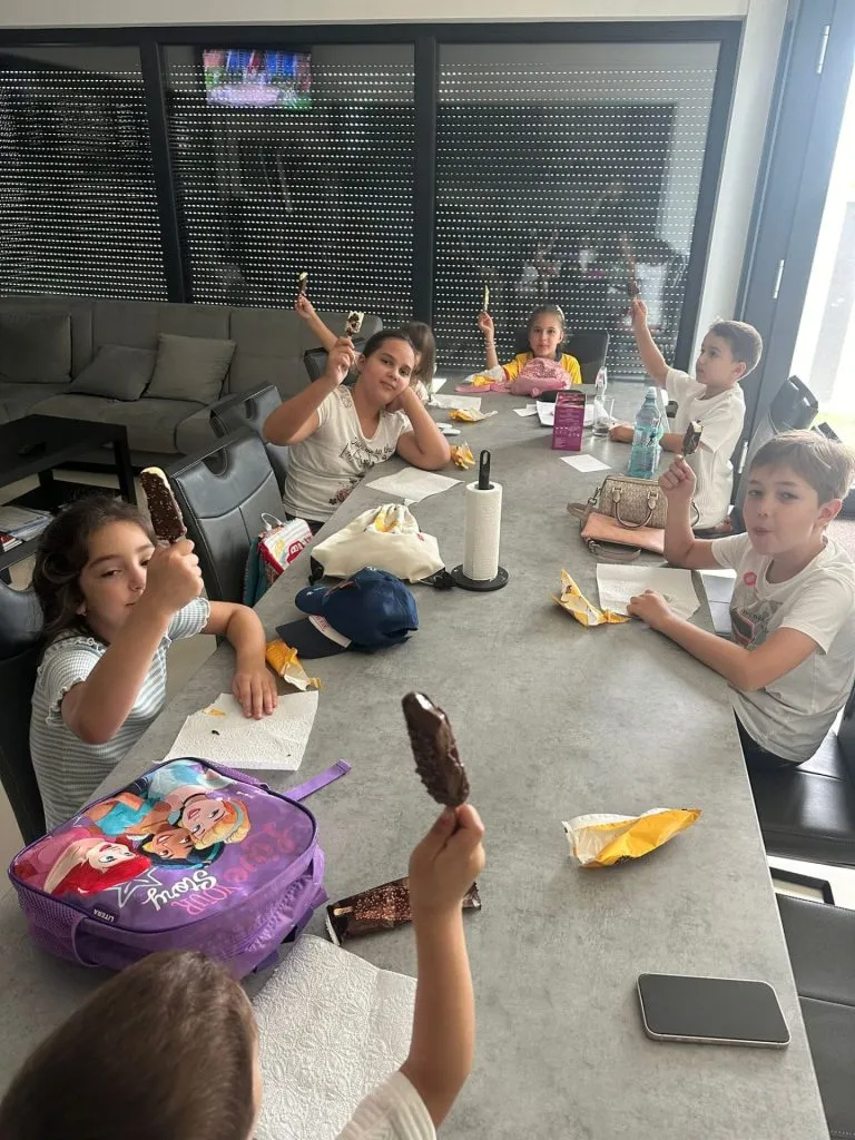 Blue Wave by Winnie After School – Alege cea mai bună educație pentru copilul tău! – foto 9