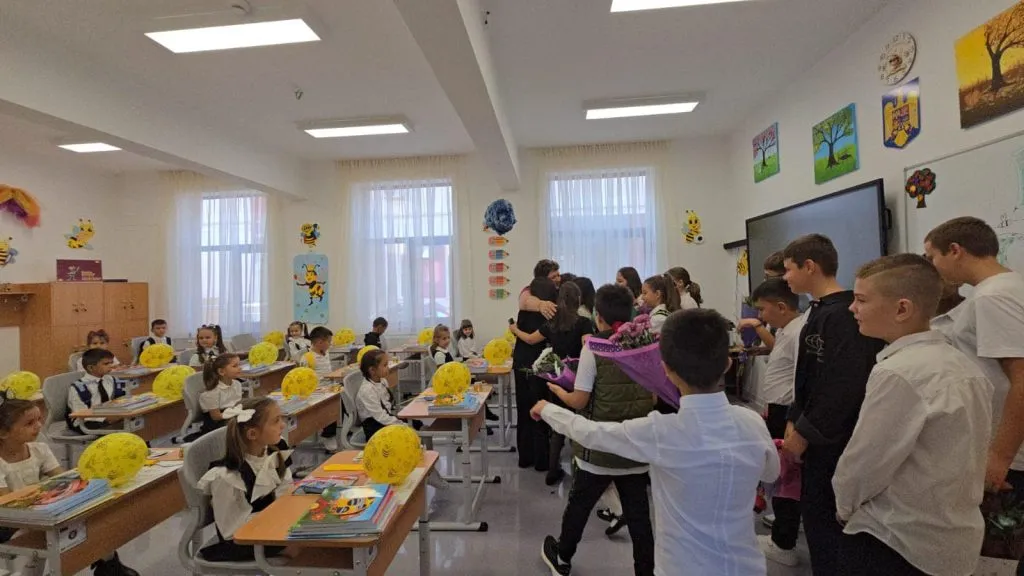 A sunat clopoțelul și pentru elevii comunei Cumpăna – foto 3
