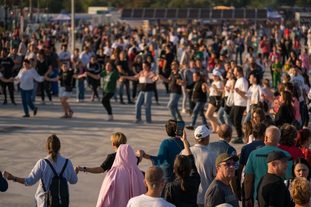157.000 de vizitatori în două zile, la Festivalul Borșului Lipovenesc de Jurilovca 2024 – foto 3