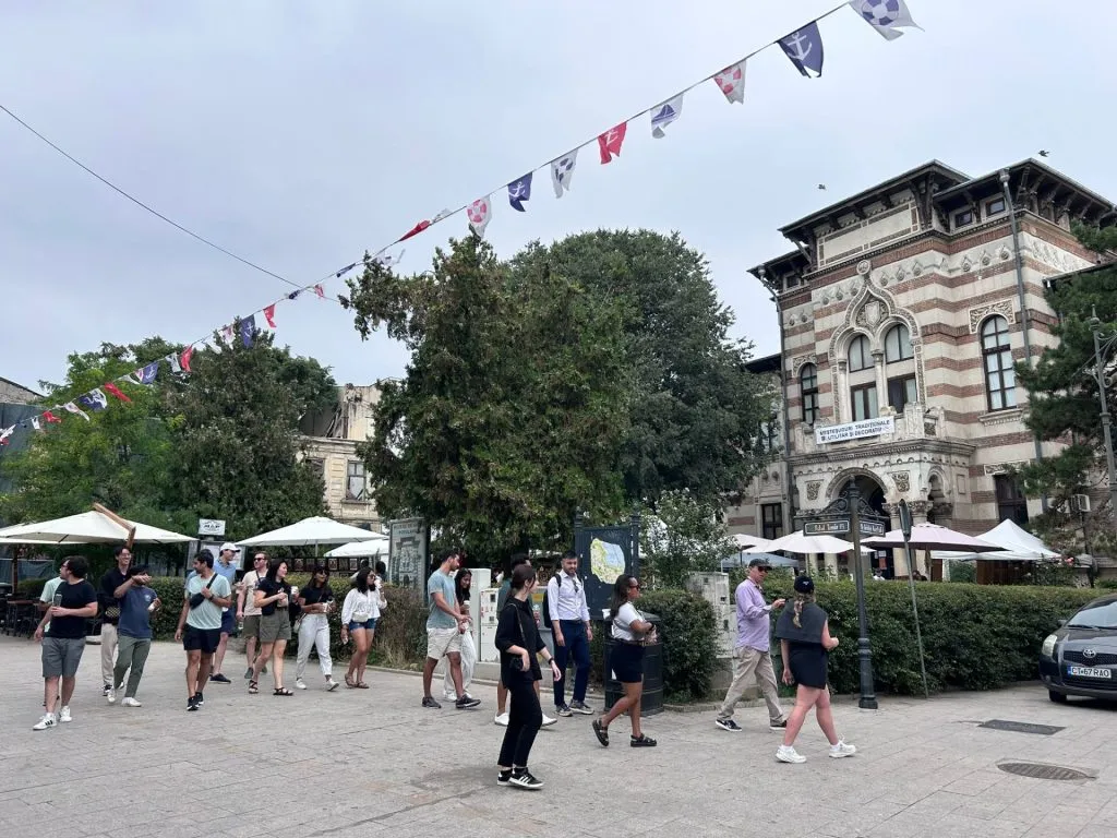 A început manifestarea „Meșteșuguri tradiționale – utilitar și decorativ” de la Muzeul de Artă Populară din Constanța (FOTO/VIDEO) – foto 8