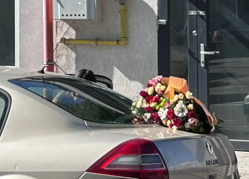 Florăriile din Constanța, asaltate de părinți în prima zi de școală (FOTO/VIDEO) – foto 10
